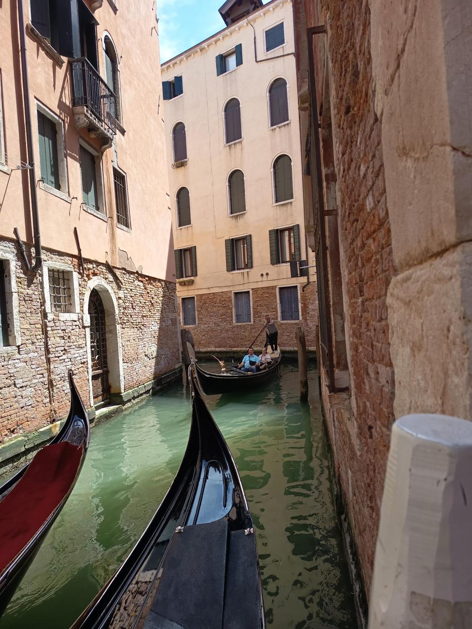 Ca Del Gambero Canal View Venedig Exterior foto
